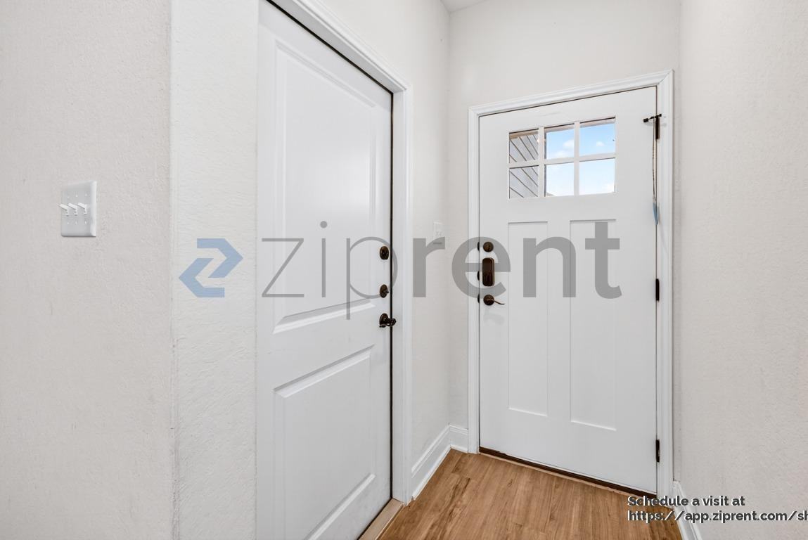 13827 Enzo Gate #102 - Photo 7 of 35