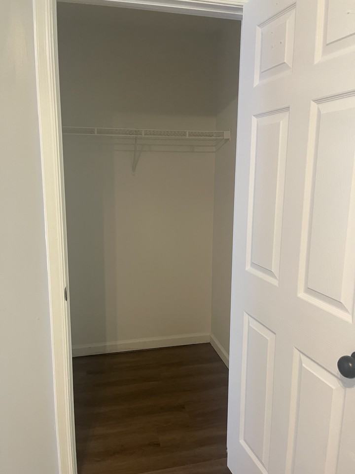 3223 Summit Ave #A - Photo 7 of 13