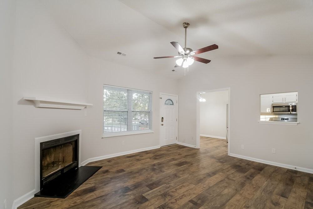 746 Brewers Glynn Court - Photo 3 of 16