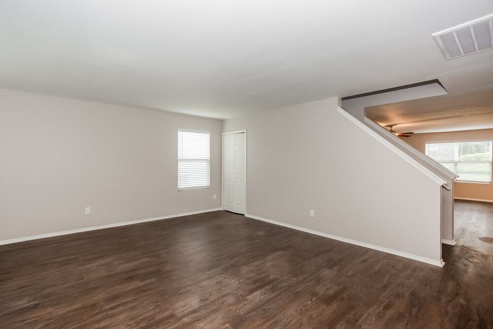 6545 Ziegler Ln - Photo 6 of 17