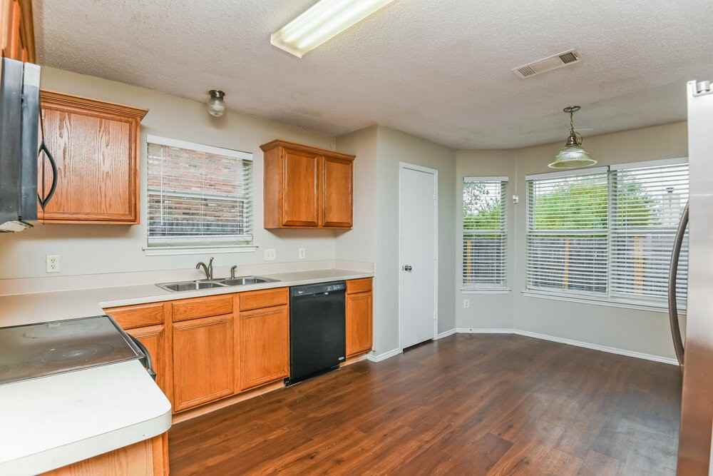 825 Mesa Vista Dr - Photo 7 of 16