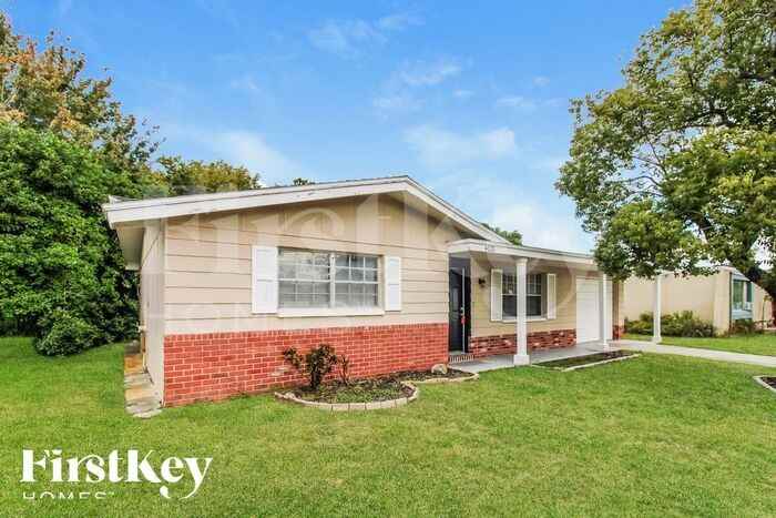 4125 Woodsville Dr - Photo 2 of 16