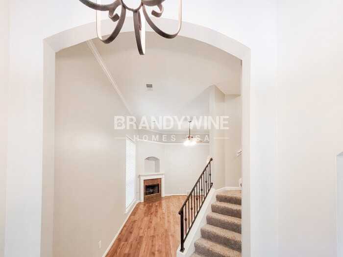 2672 Bending Elm Dr - Photo 2 of 32