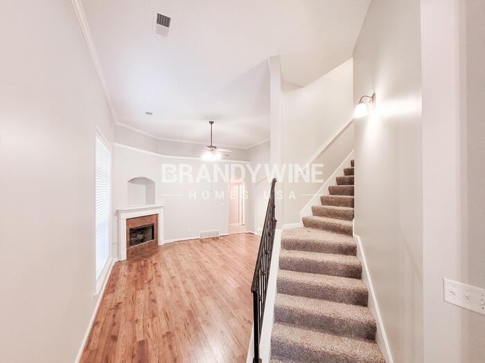 2672 Bending Elm Dr - Photo 3 of 32