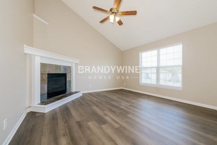 809 Canter St - Photo 3 of 25