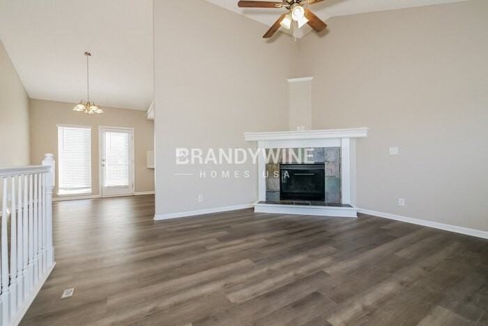 809 Canter St - Photo 4 of 25