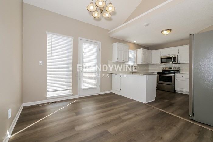 809 Canter St - Photo 7 of 25