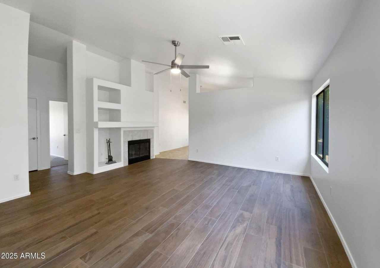 1488 W Page Ave - Photo 4 of 7