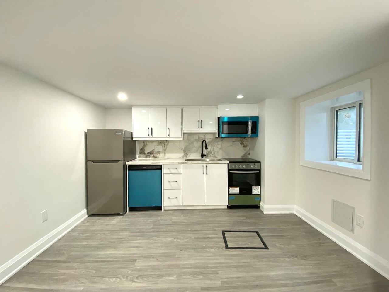 19 Lesmount Avenue #B - Photo 3 of 13