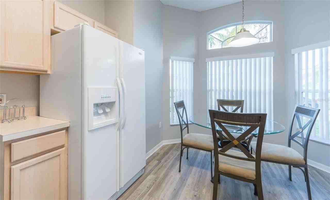 211 Aylesbury Ln - Photo 5 of 13