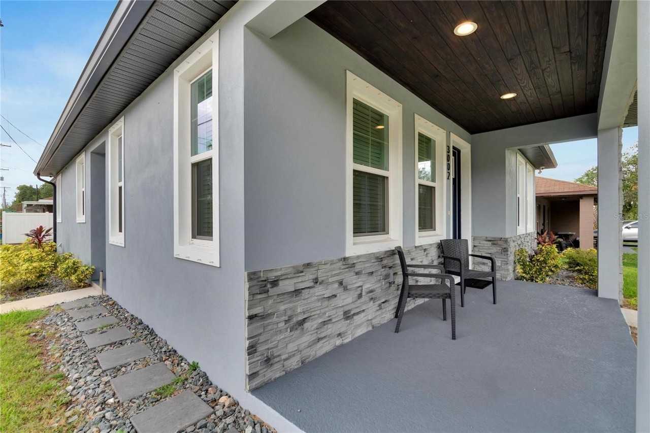 3002 E 38th Ave - Photo 5 of 43