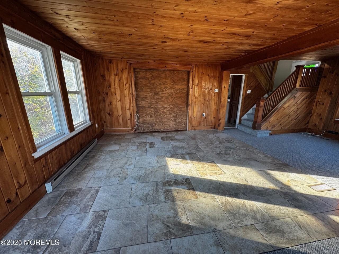 99 South Main Street - Photo 4 of 31