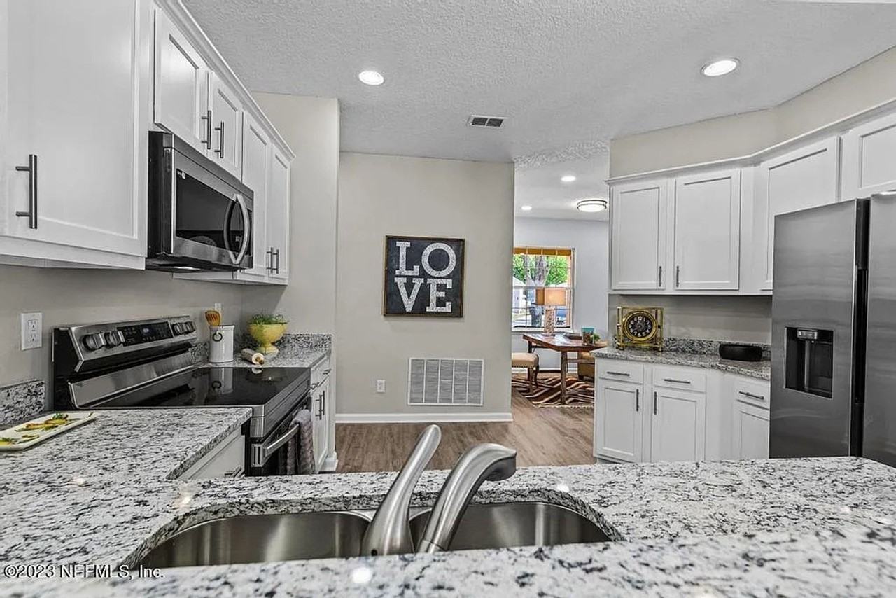 2909 Piedmont Manor Dr - Photo 4 of 23