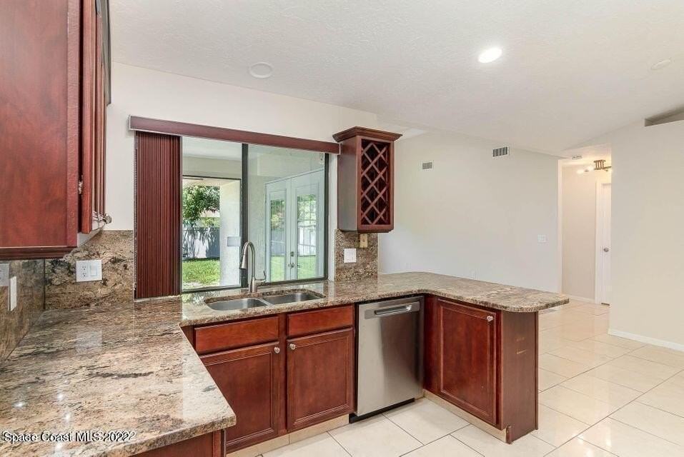 1040 Big Horn Cir Nw - Photo 4 of 22