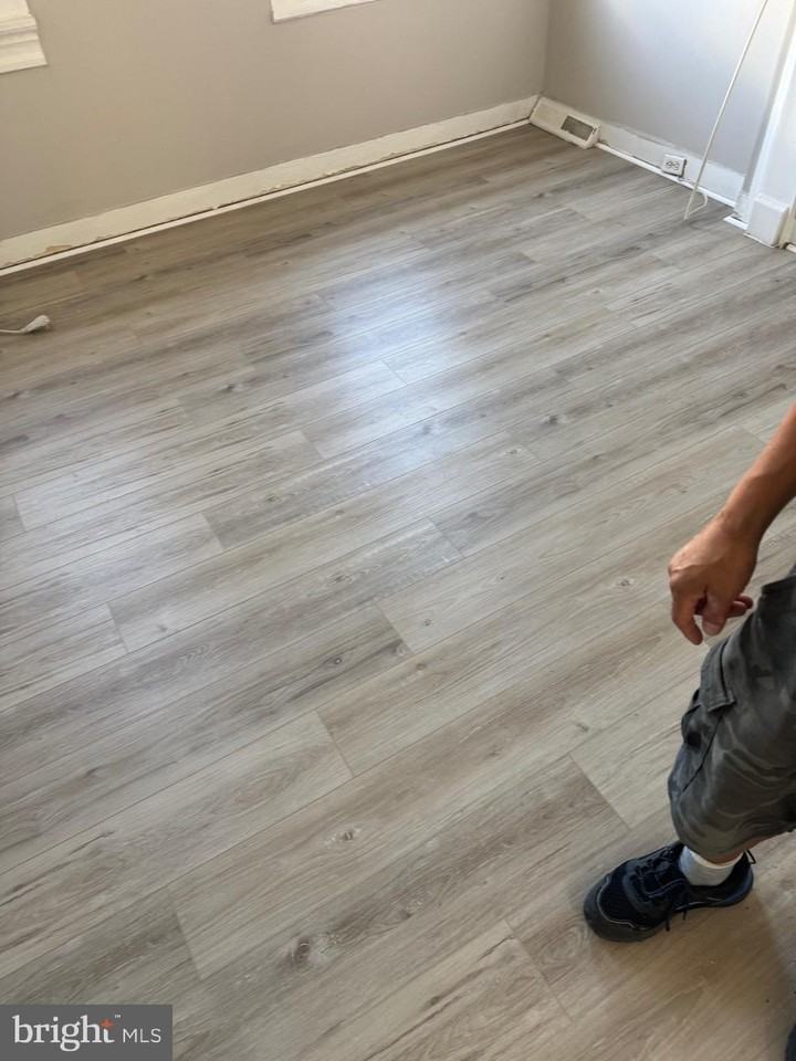 140 S Loudon Ave - Photo 6 of 6