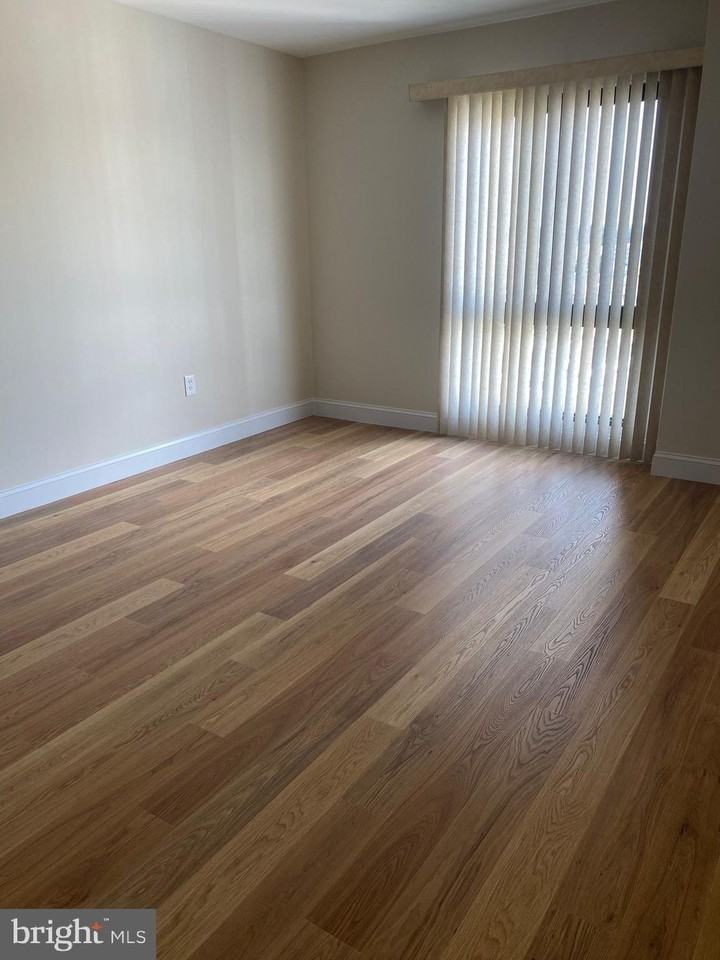 7600 Roosevelt Blvd Apt 909 #909 - Photo 6 of 14