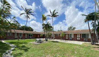 featured image of 2220 Hayes Street