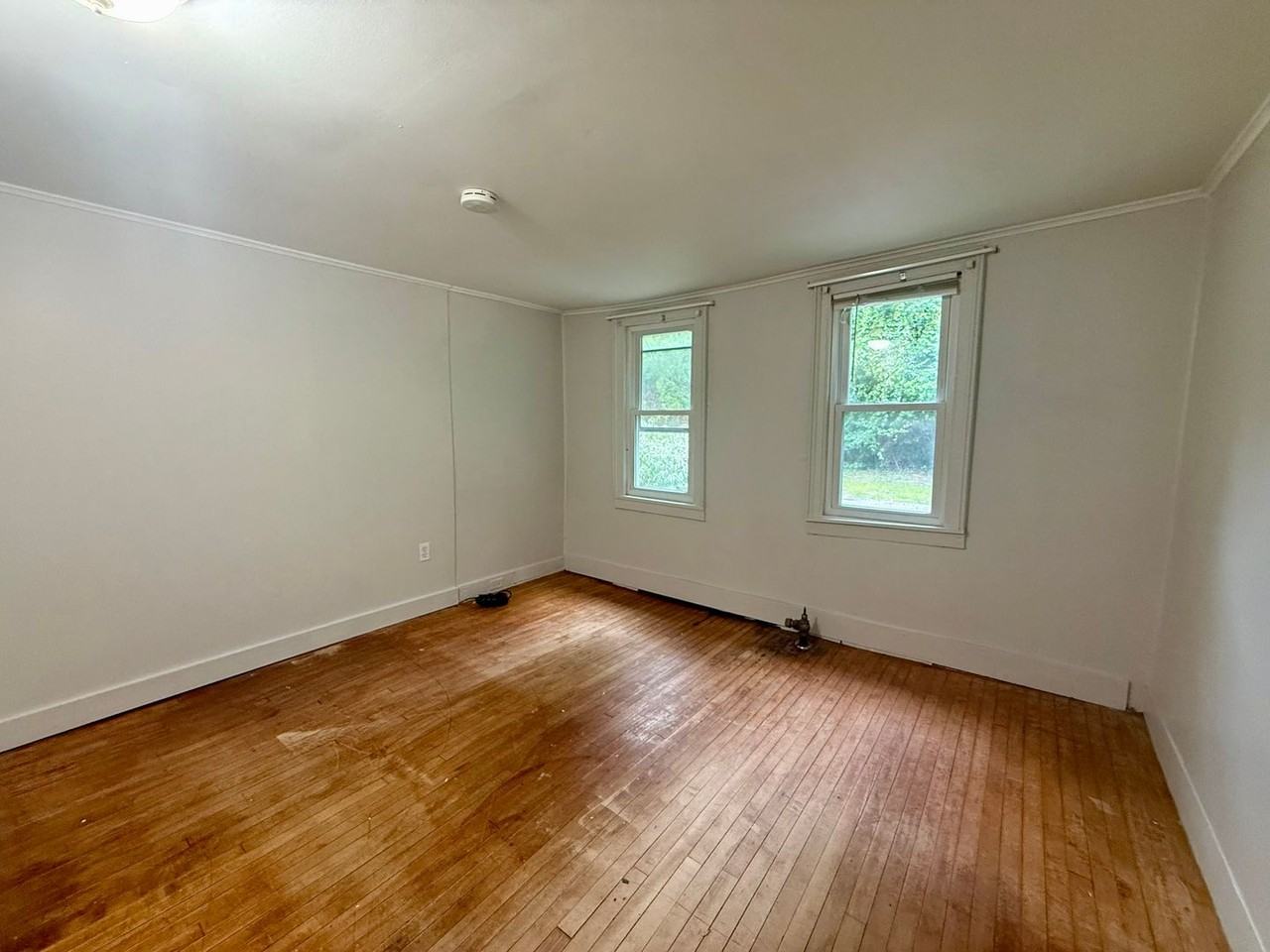 1244 Dalton Ave - Photo 3 of 6