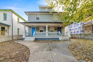 featured image of 1117 1117 - 1119 N Dearborn St