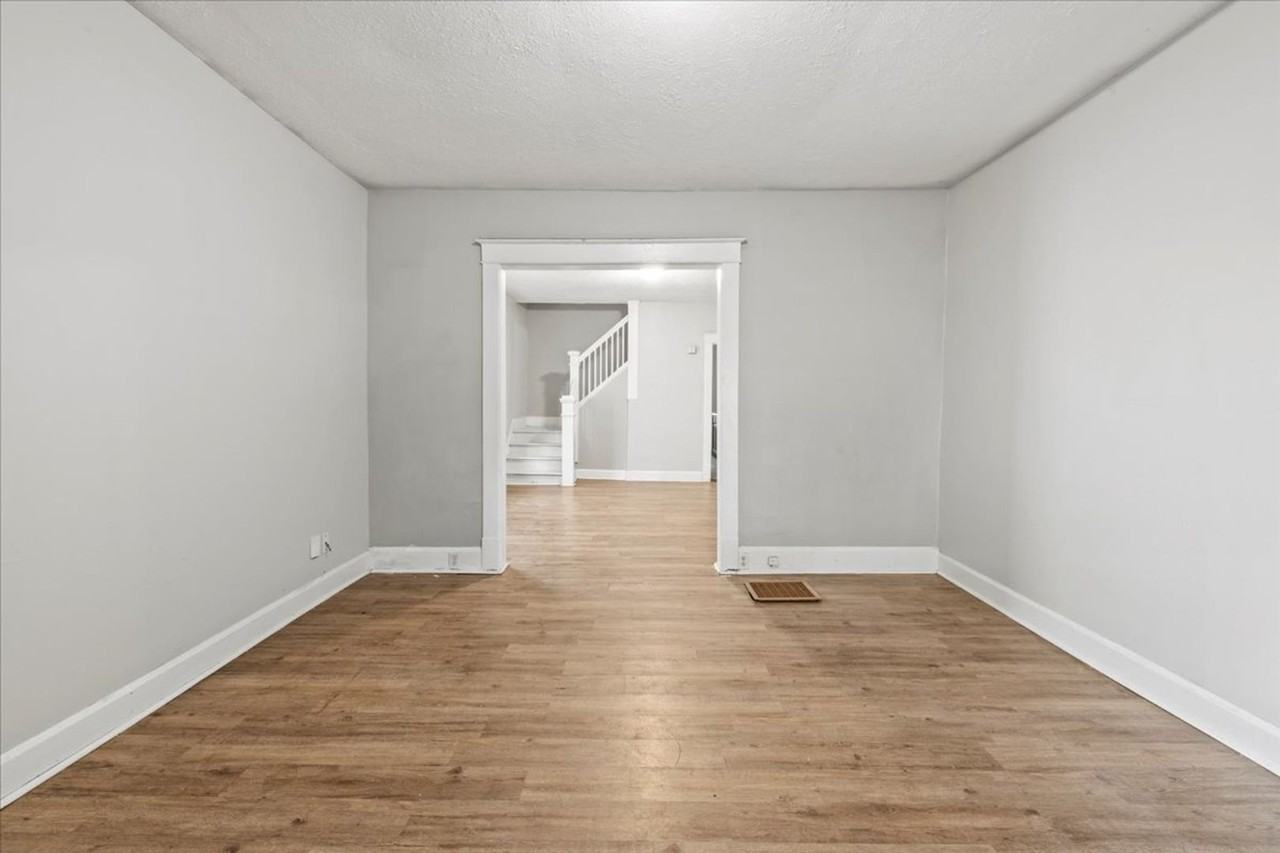 1119 N Dearborn St - Photo 2 of 13