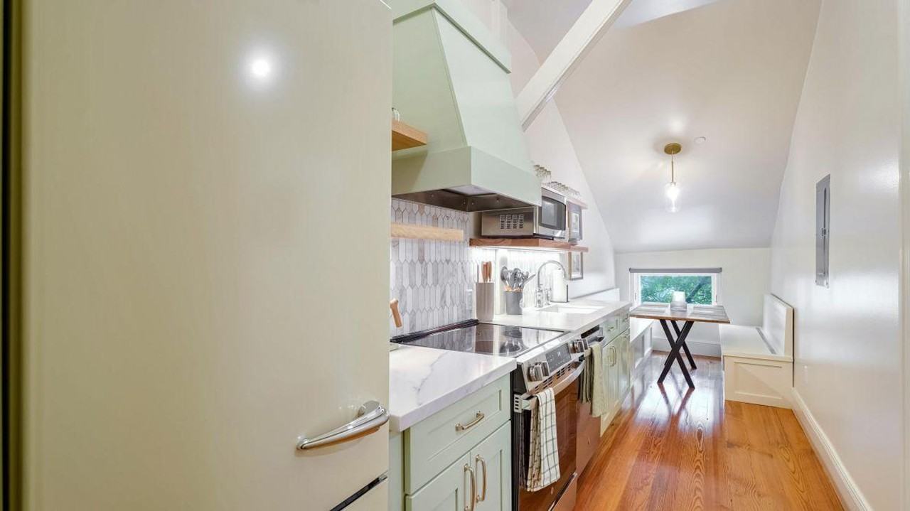 604 Baronne Street - Photo 7 of 61