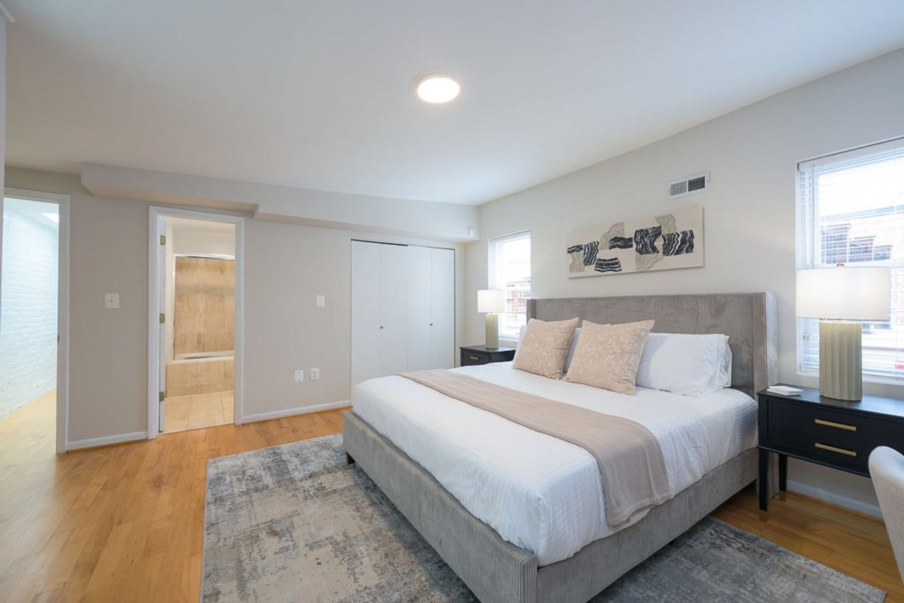 1125 D St Ne #1023956P - Photo 4 of 11