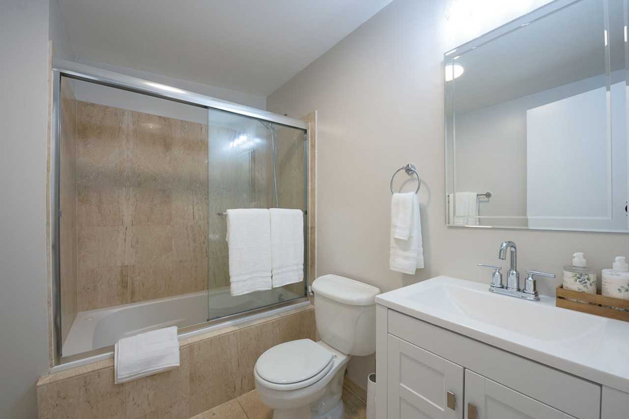 1125 D St Ne #1023956P - Photo 6 of 11