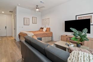 701 Richmond Ave - Photo 1 of 1