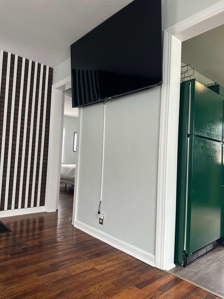 272 Hoefgen St #1336809P - Photo 3 of 19