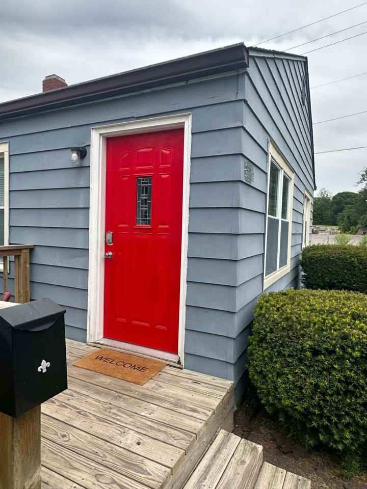 272 Hoefgen St #1336809P - Photo 5 of 19