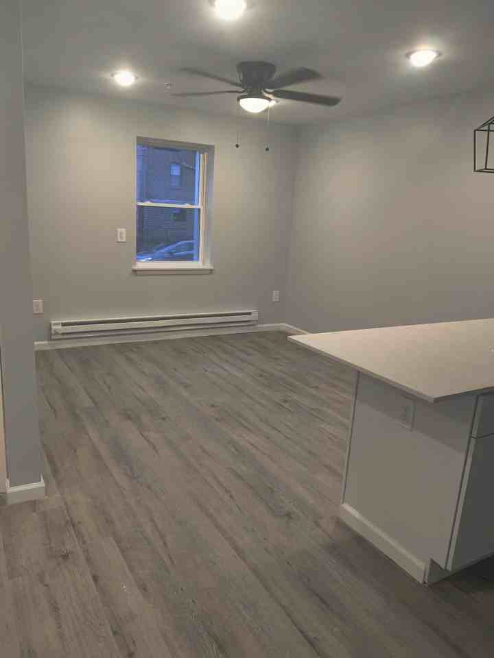 1909 W Chew St #7 - Photo 5 of 17