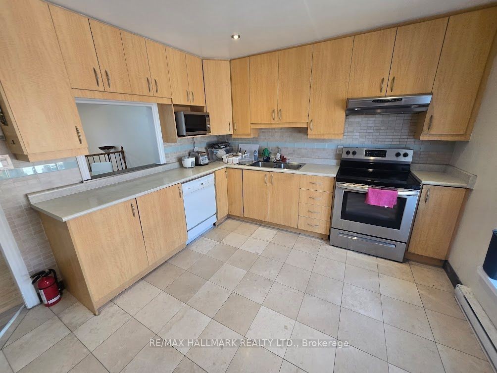 39 John Cabot Way - Photo 4 of 10