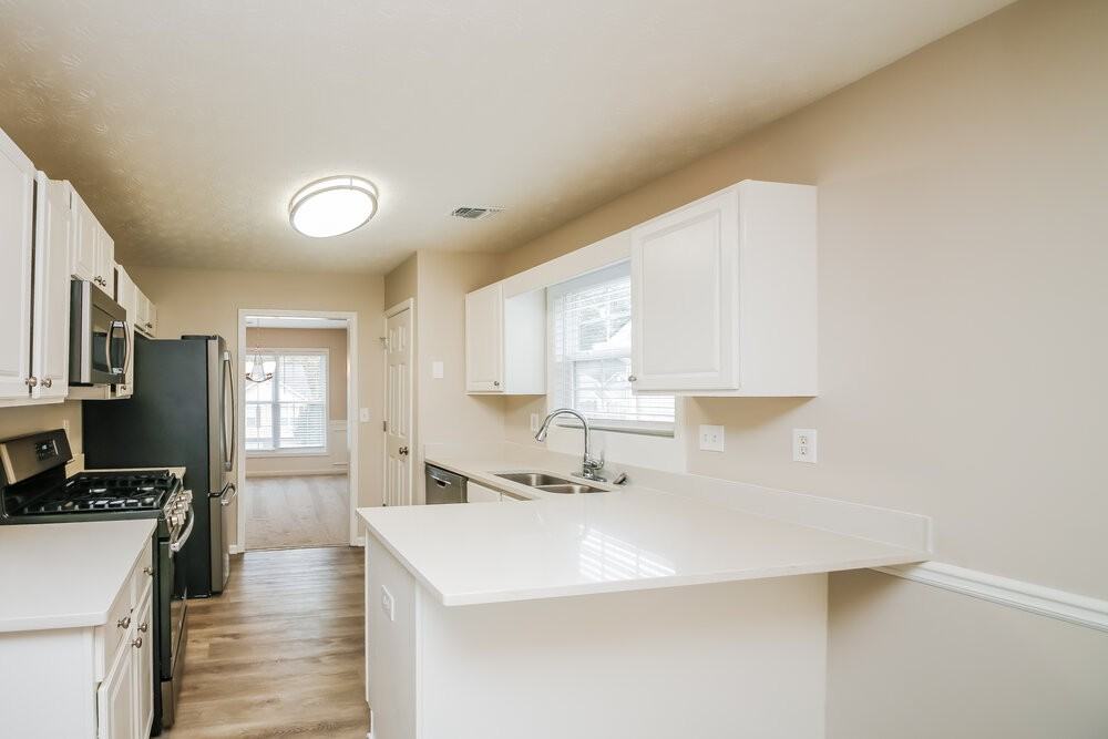 341 Oak Vista Ct - Photo 6 of 17