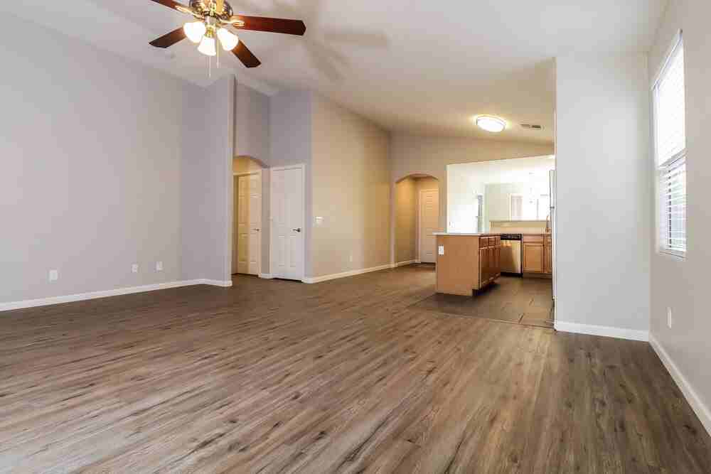 16871 W Portland St - Photo 5 of 16