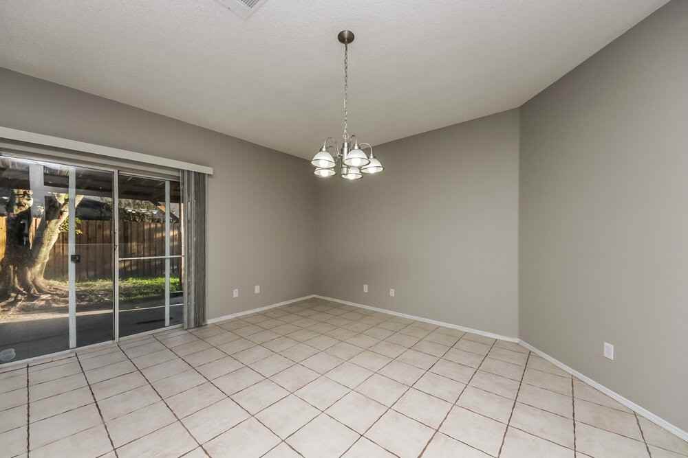 11183 Galvin Dr - Photo 6 of 16