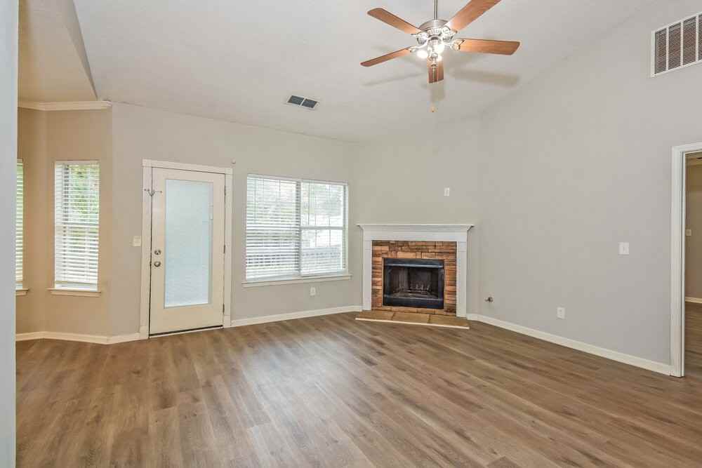 3615 Clubside Walk Nw - Photo 4 of 16