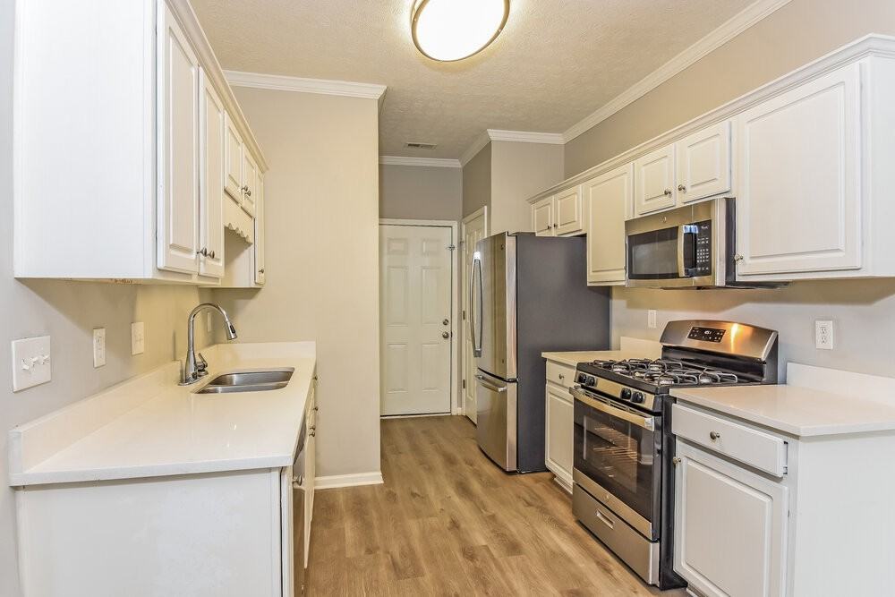 3615 Clubside Walk Nw - Photo 7 of 16