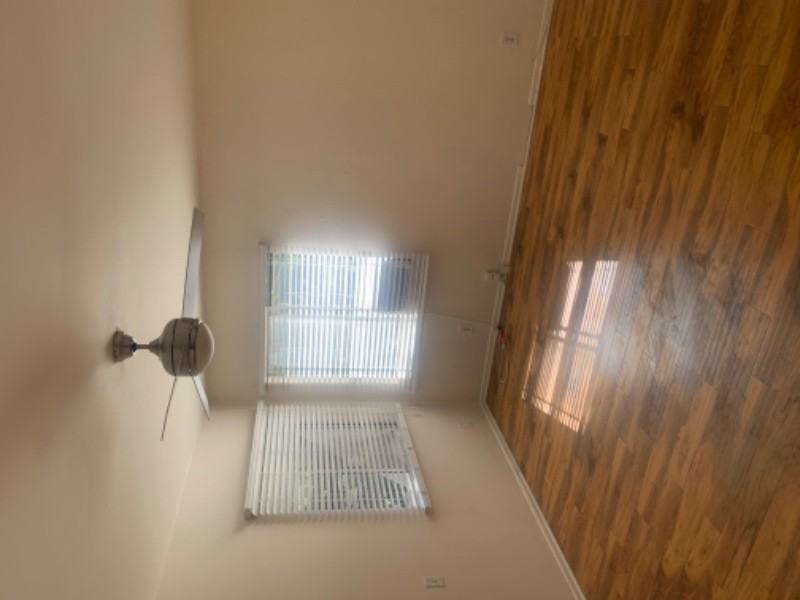 18332 Superior St - Photo 3 of 8