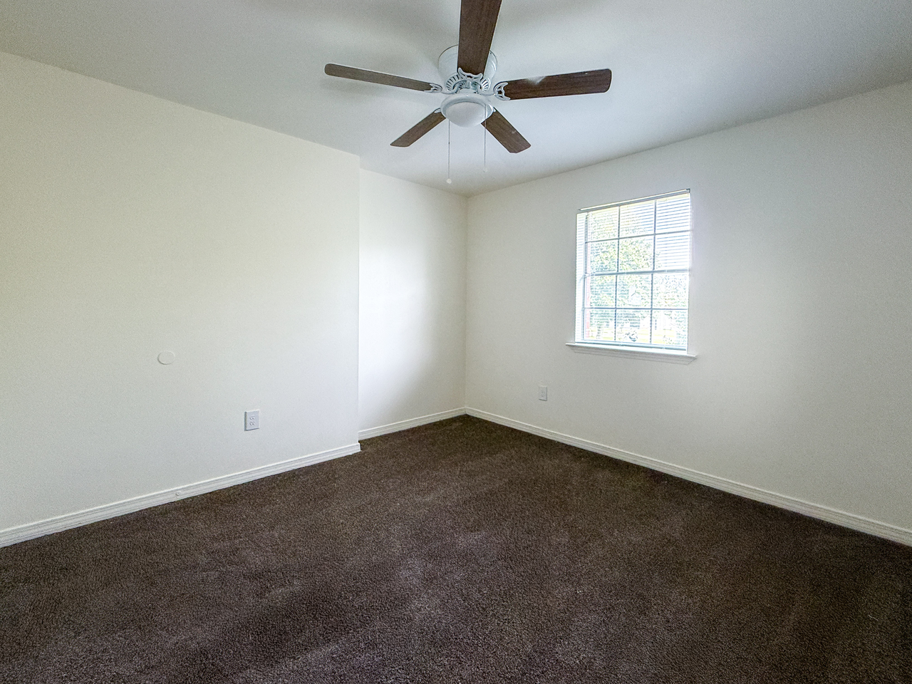 D'Iberville Townhomes - Photo 6 of 14