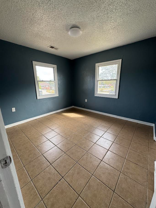 294 W Wood St - Photo 3 of 7