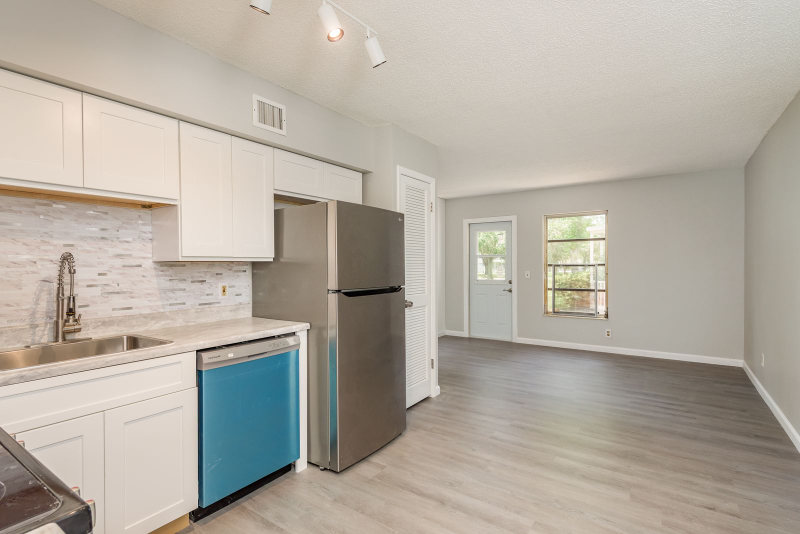 2262 Swedish Dr #10 - Photo 5 of 13