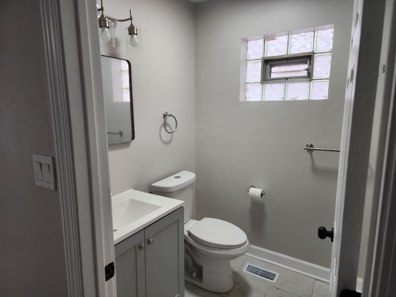 11361 S May St - Photo 7 of 9