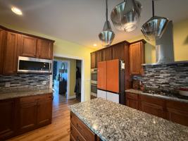 featured image of 140 Boxwood Lane