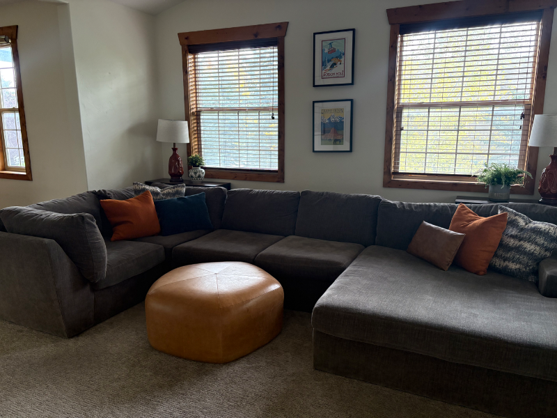 715 Moraine Ct #24 - Photo 2 of 16