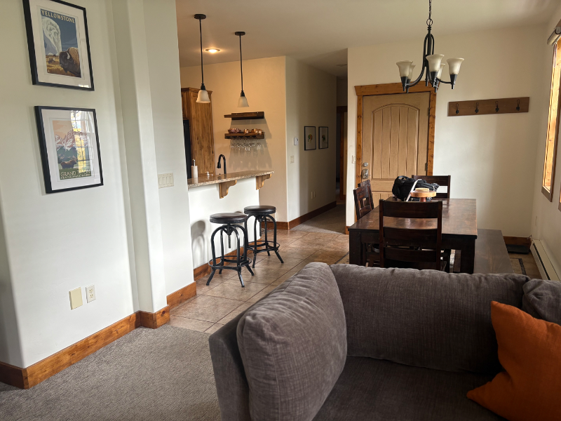 715 Moraine Ct #24 - Photo 6 of 16