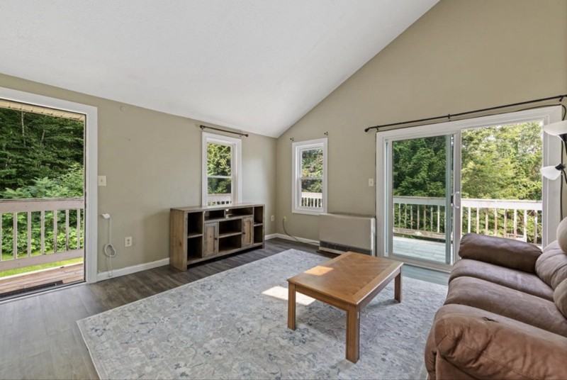 33 Plaza Village Road #D - Photo 3 of 25