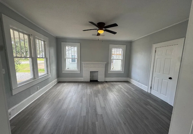 2514 Poplar Street - Photo 2 of 11