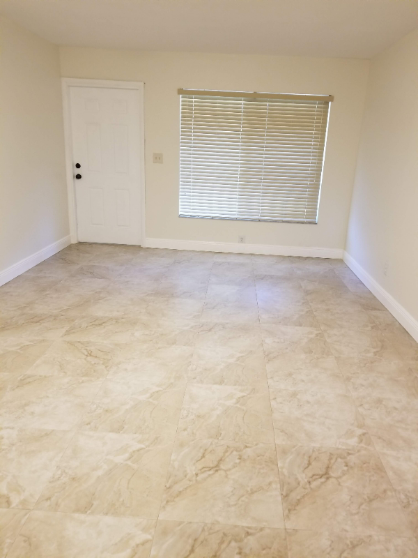 830 Swstreet #3 - Photo 2 of 4