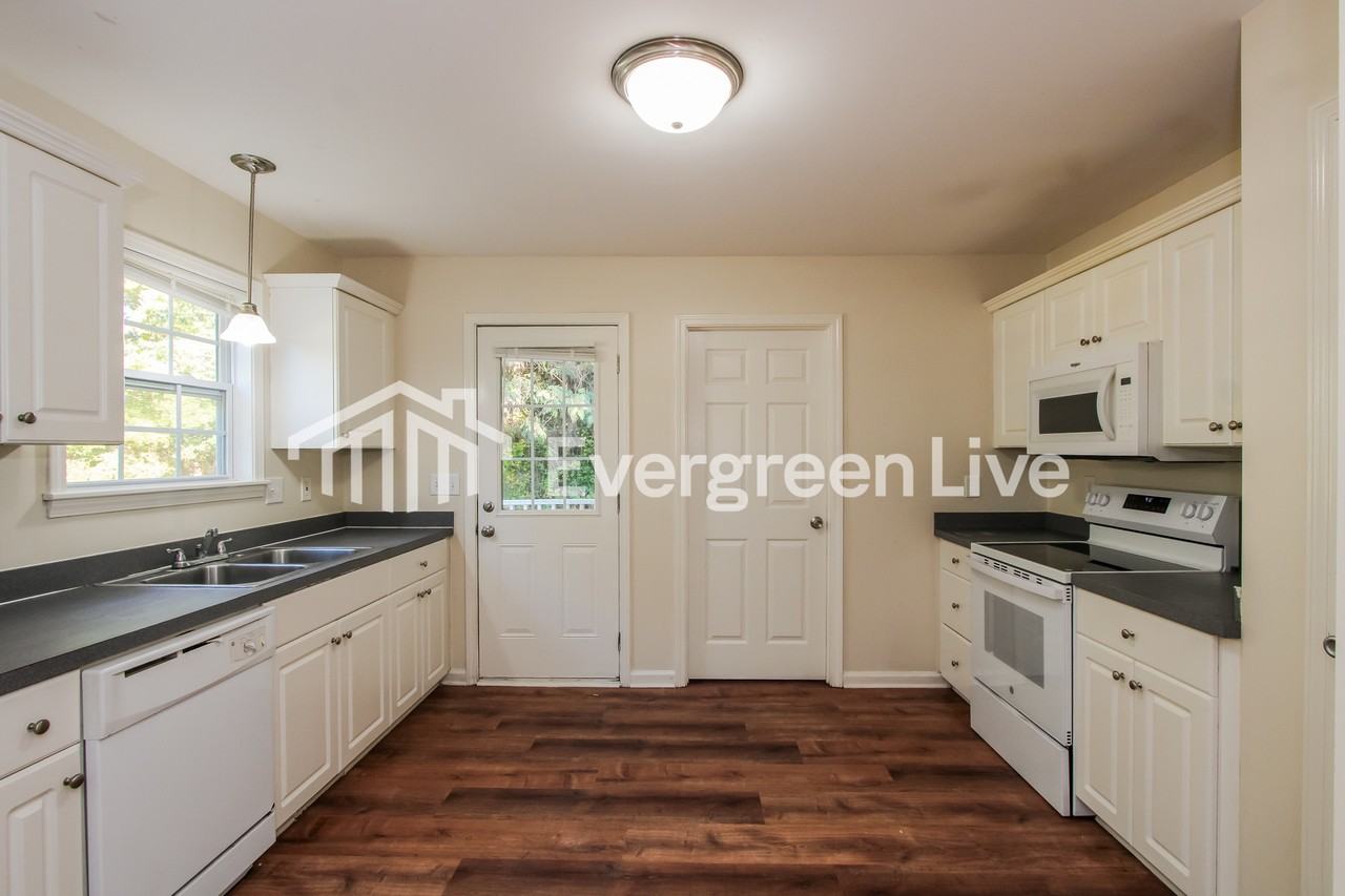 129 St Andrews Place Dr - Photo 7 of 16