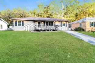 3714 Maple St - Photo 1 of 1